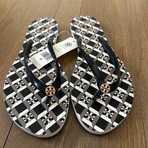 Tory Burch Chelsea Black Geo Flip Flops